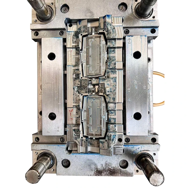 Automotive Kamera LCD Bracket Injection Mold